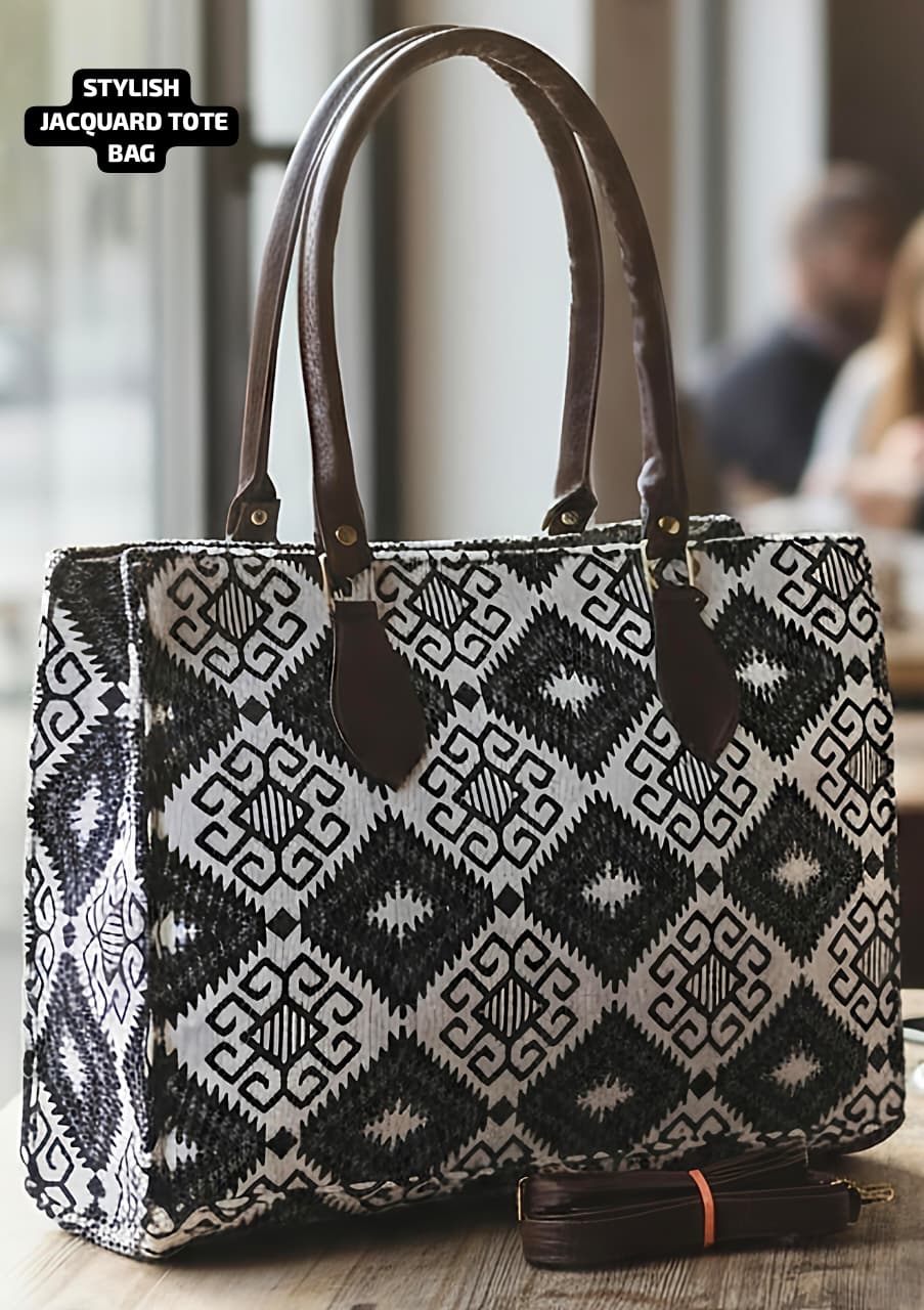 Jacquard tote bag